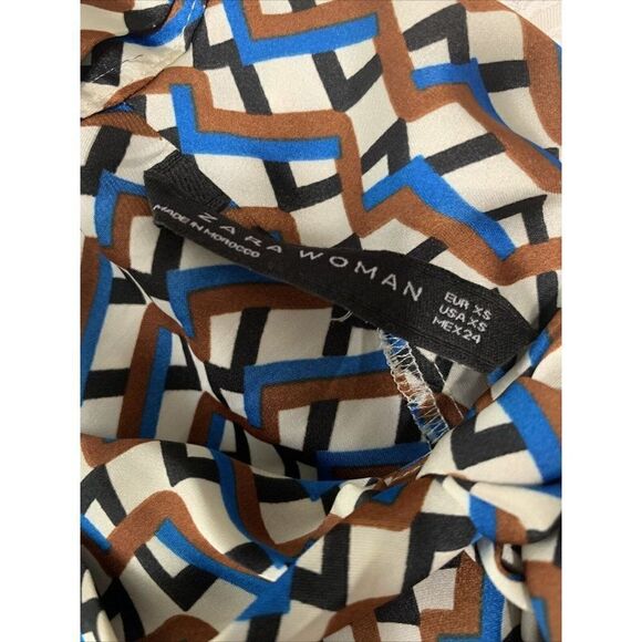 zara womens white blue brown satin zig zag print long sleeve top blouse xs - Picture 3 of 3